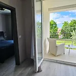 With Pool Casa Bianca Διαμέρισμα Matohanci
