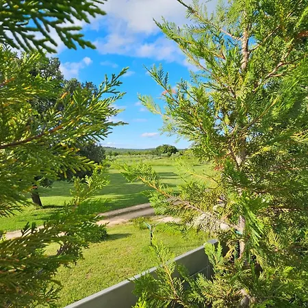 With Pool Casa Bianca Matohanci