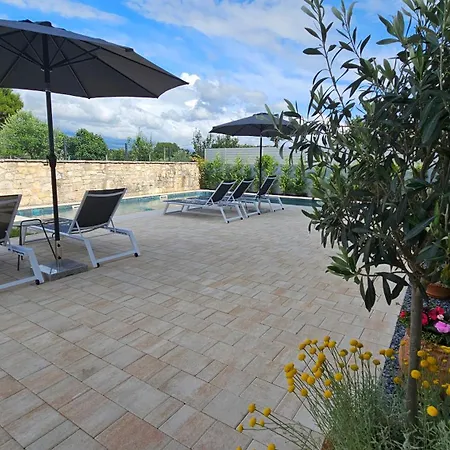 With Pool Casa Bianca * Matohanci