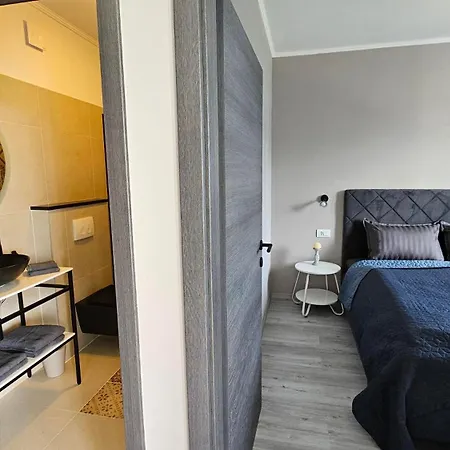 With Pool Casa Bianca Matohanci