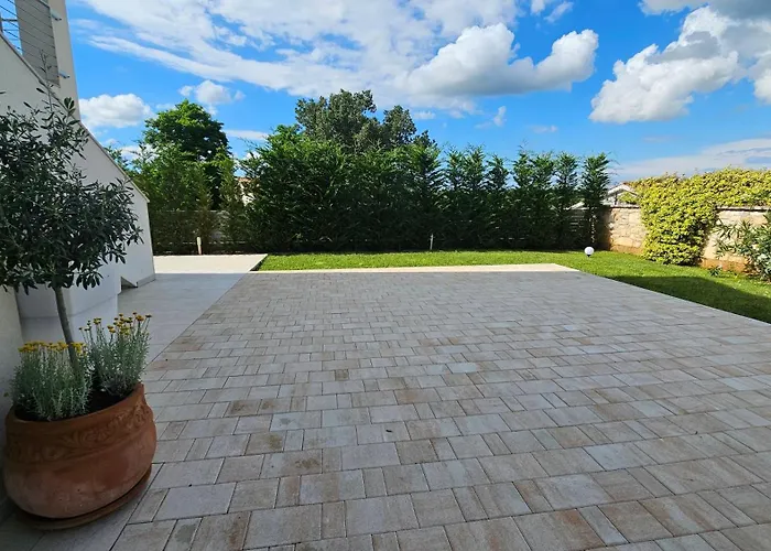 With Pool Casa Bianca Apartman *