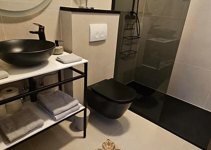 With Pool Casa Bianca Matohanci