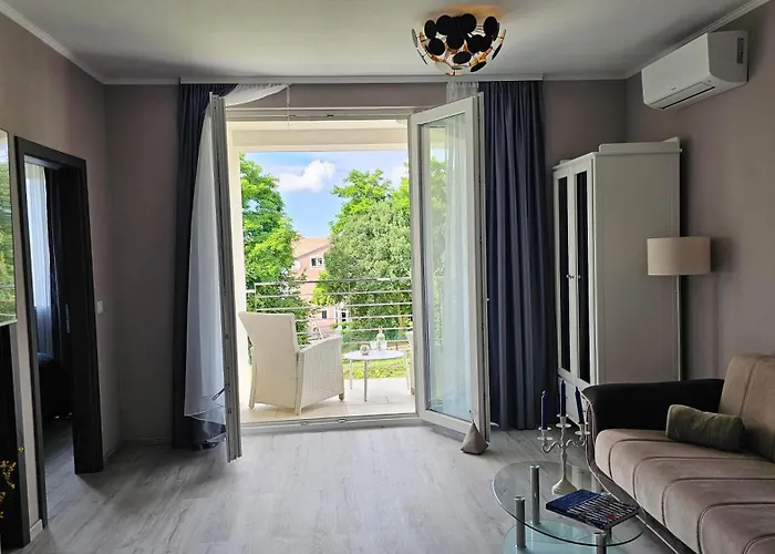 Apartman With Pool Casa Bianca *